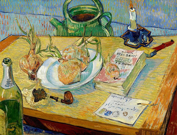 Still life with a plate of onions