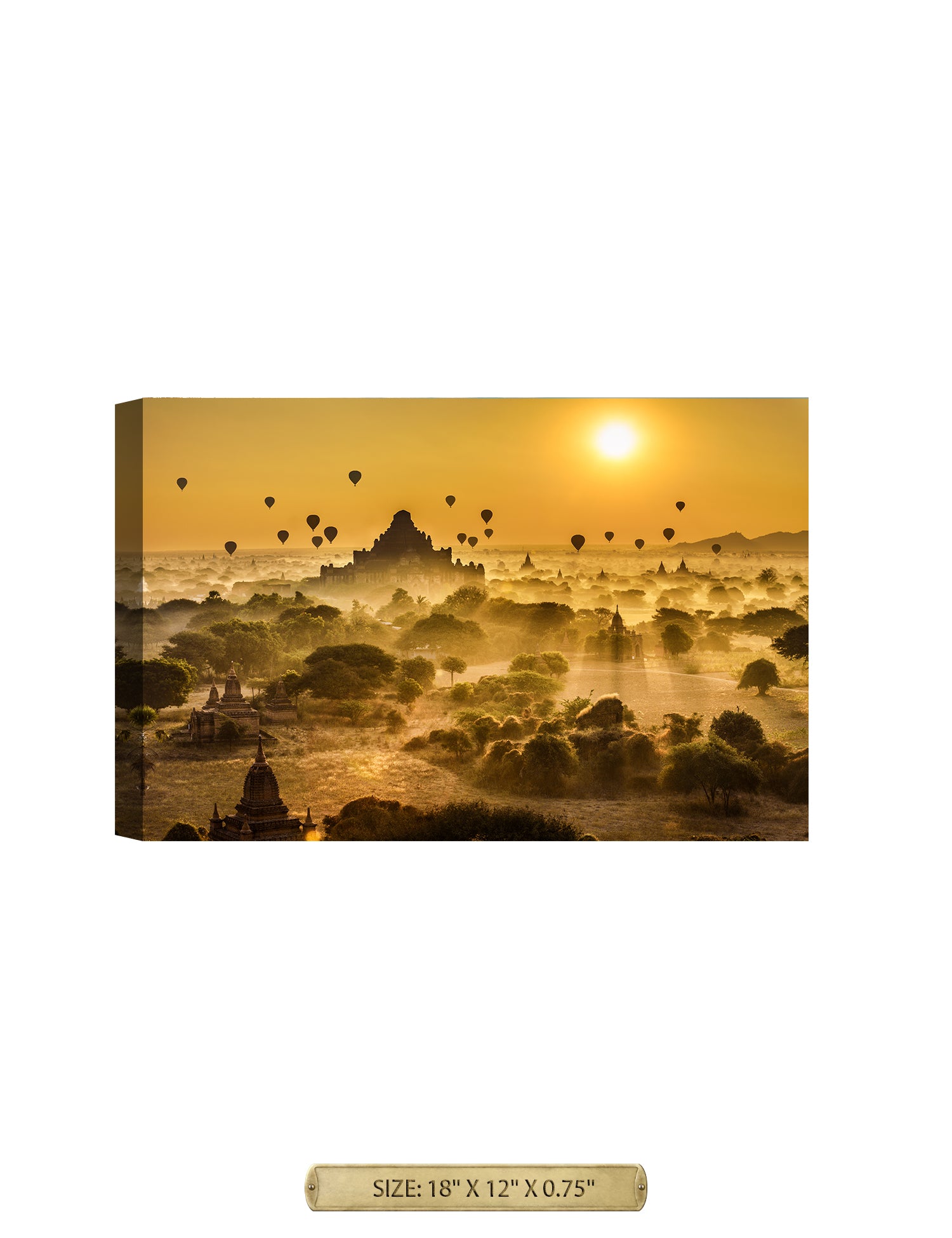 Templo antiguo en Bagan. Globo aerostático flotando al atardecer.